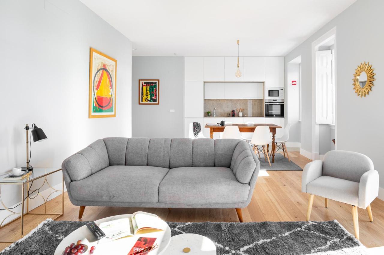 Joivy Marvelous 3-Bed Home With Astonishing View And Terrace, Nearby St George Castle Lisboa Exteriör bild