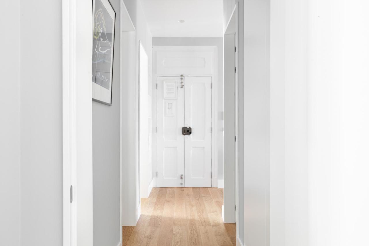 Joivy Marvelous 3-Bed Home With Astonishing View And Terrace, Nearby St George Castle Lisboa Exteriör bild